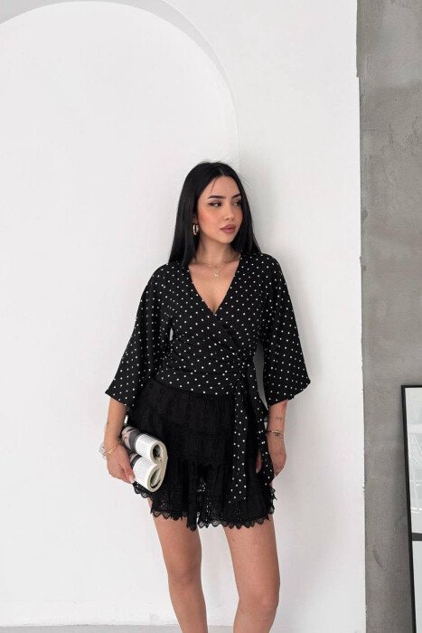 POLKA DOTS V NECK WOMAN SHIRT BLACK/ E ZEZE 