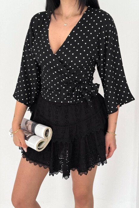 POLKA DOTS V NECK WOMAN SHIRT BLACK/ E ZEZE - 2