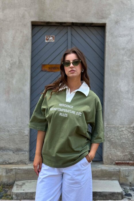 T-SHIRT NJE NGJYRESH ME JAKE POLO PER FEMRA NE NGJYRE JESHILE - KLAUDIO FASHION