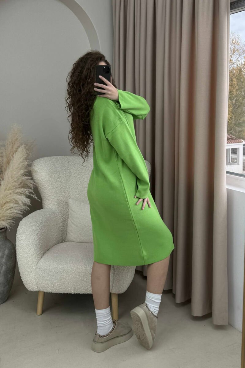 POLO NECK ONE COLOR KNITTED WOMEN DRESS LIGHT GREEN/JEZB - 3
