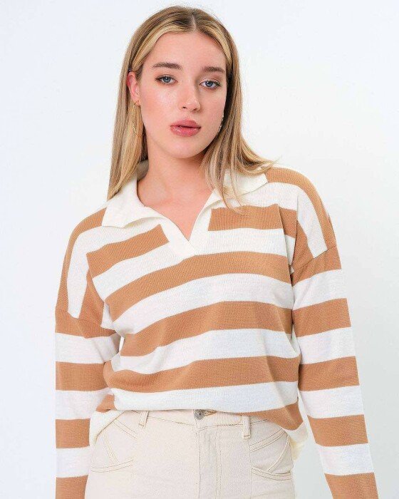 TRIKO ME JAKË POLO ME VIJA PËR FEMRA NË NGJYRËN KREM DHE KAFE - KLAUDIO FASHION