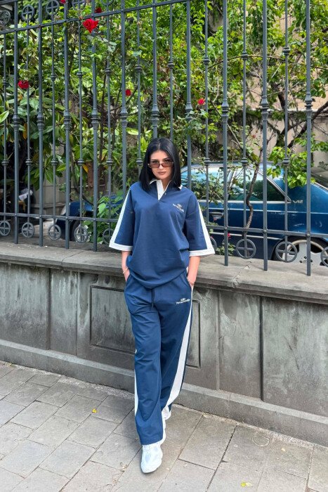 POLO NECK WRITTINGS T-SHIRT + SWEATPANTS WOMAN SET BLUE/BLU - KLAUDIO FASHION