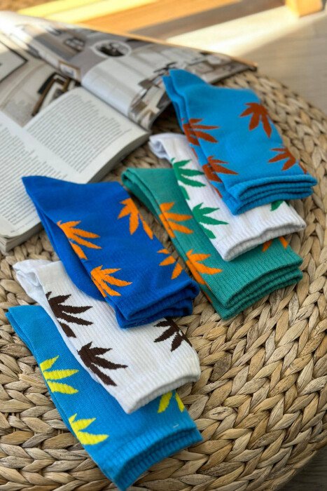 PAKETË ME GJASHTË PALË ÇORAPE UNISEX NË NGJYRA TË NDRYSHME - KLAUDIO FASHION
