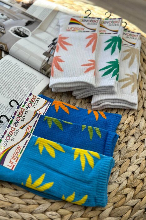 PAKETË ME GJASHTË PALË ÇORAPE UNISEX NË NGJYRA TË NDRYSHME - KLAUDIO FASHION