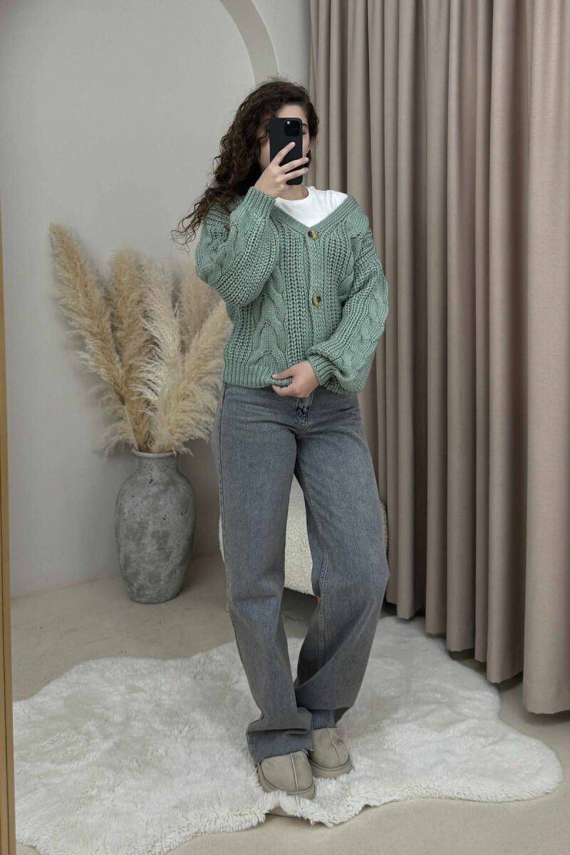 PULOVËR E THURRUR NJË NGJYRËSHE PËR FEMRA NË NGJYRË MENTE - 1