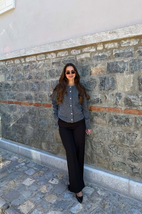 PULOVER ME BUTONA SILVER PER FEMRA NE NGJYRE GRI - 5