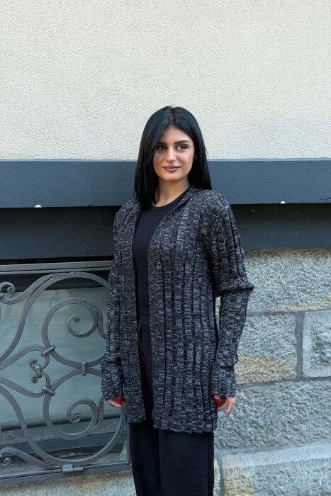 PULOVËR ME NGJYRA TË NDRYSHME PËR FEMRA NË NGJYRËN E ZEZË - 4