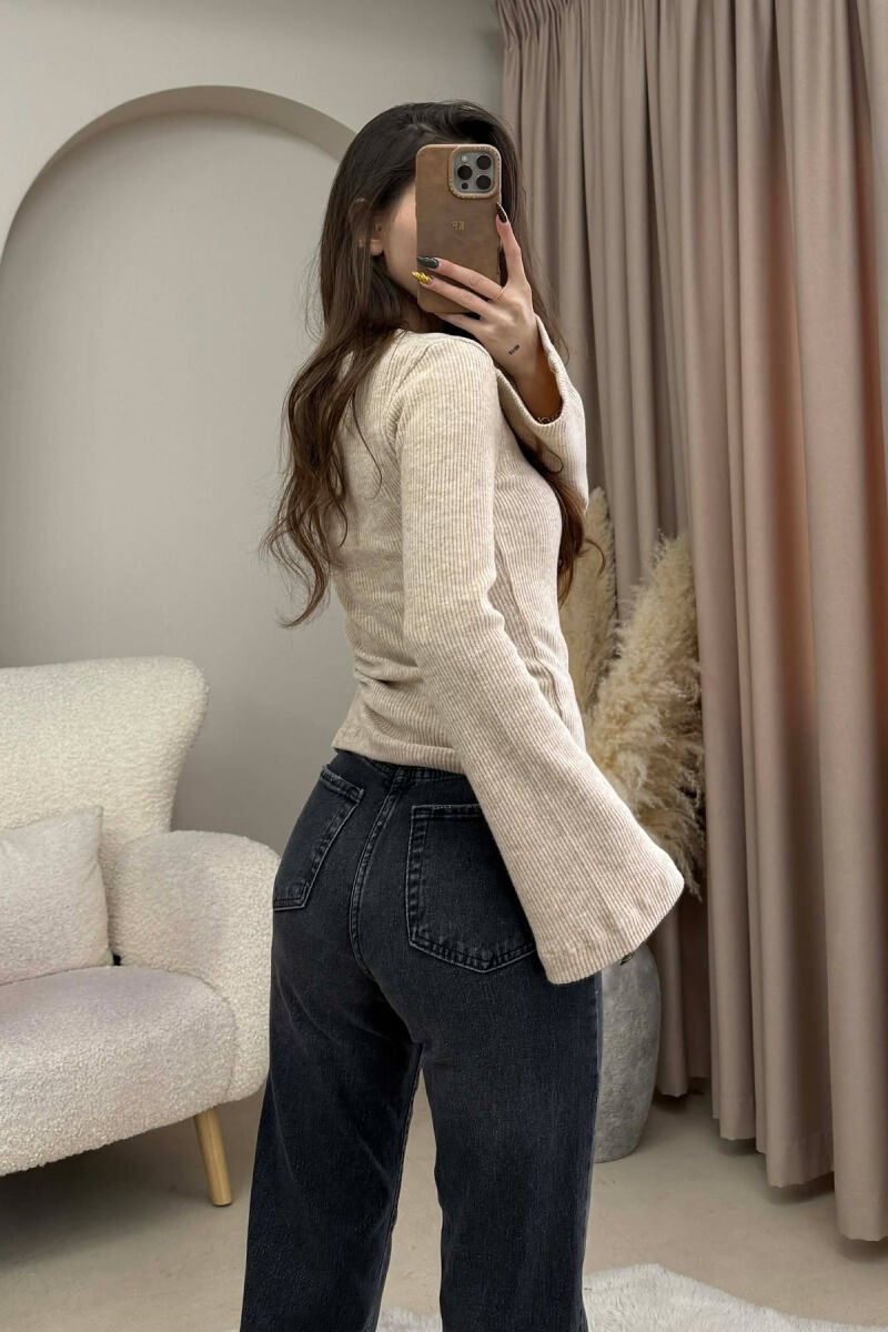 PULOVER NJE NJGYRESHE PER FEMRA NE NGJYRE BEZHE - 2