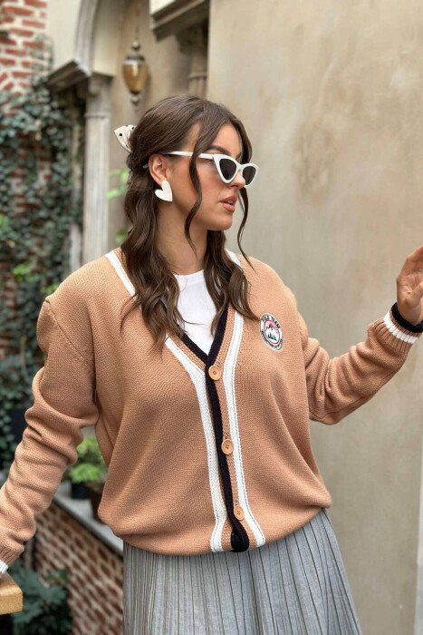 STAMP BUTTONS ONE COLOR WOMAN CARDIGANS BEIGE/BEZHE 