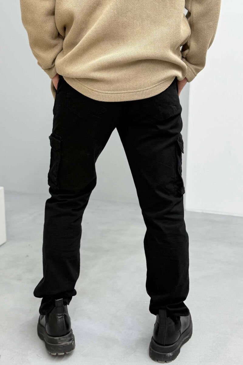 REGULAR ONE COLOR CARGO MEN PANTS BLACK/ E ZEZE - 3