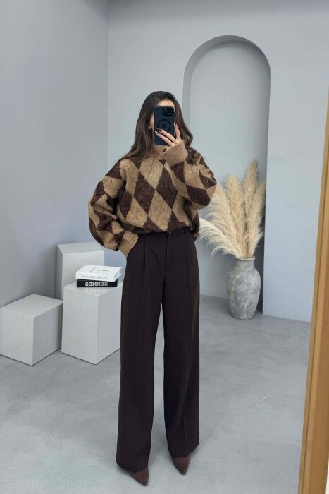 RHOMBUS DESIGN ROUND NECK WOMEN SWEATER BEIGE+BROWN/BEZHE+KAFE - 2