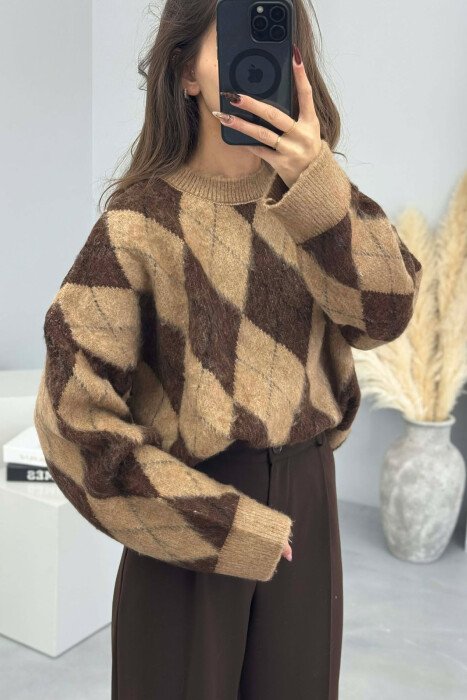 RHOMBUS DESIGN ROUND NECK WOMEN SWEATER BEIGE+BROWN/BEZHE+KAFE - 3
