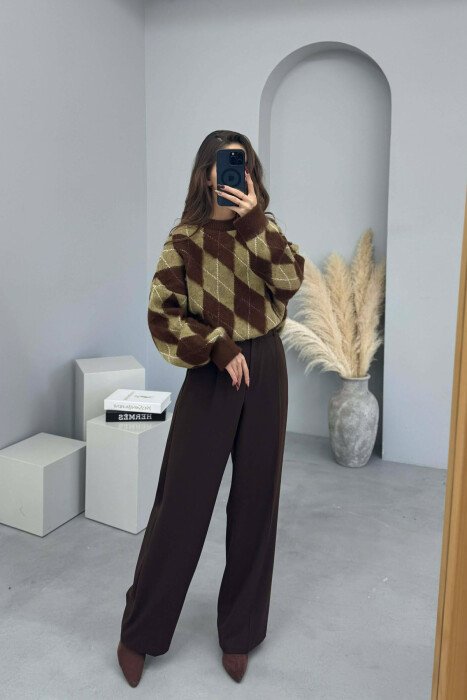 RHOMBUS DESIGN ROUND NECK WOMEN SWEATER GREEN-BROWN/JEKA - 2