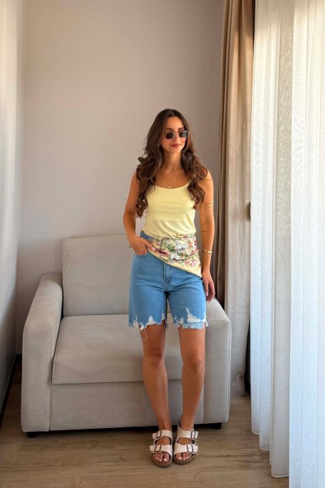 RIPPED ONE COLOR DENIM WOMAN SHORTS LIGHTBLUE/BZ - KLAUDIO FASHION