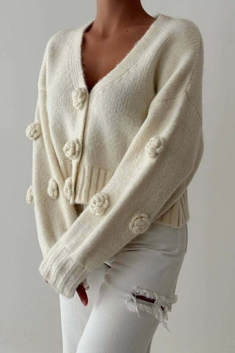 ROSE DETAILS ONE COLOR WOMEN CARDIGAN CREAM/KREM 