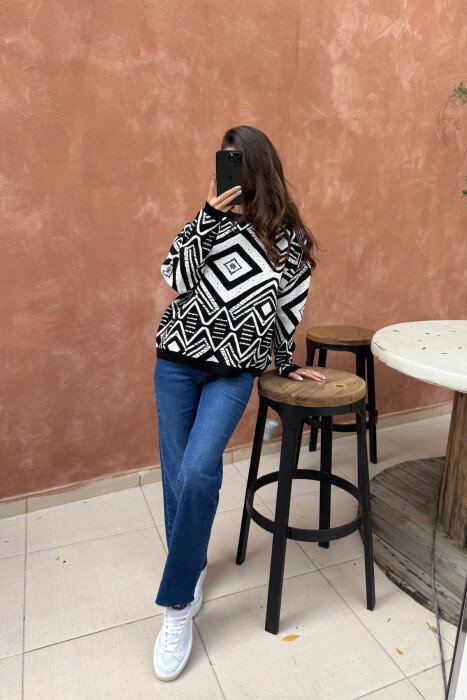 ROUND NECK DIFFERENT DESIGN WOMEN SWEATER BLACK/ E ZEZE - 2