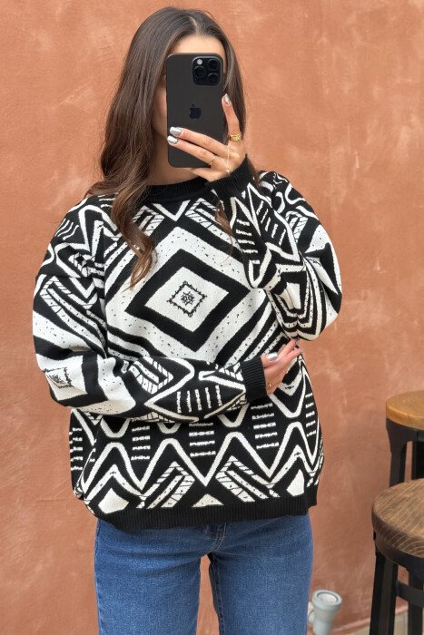 ROUND NECK DIFFERENT DESIGN WOMEN SWEATER BLACK/ E ZEZE - 3