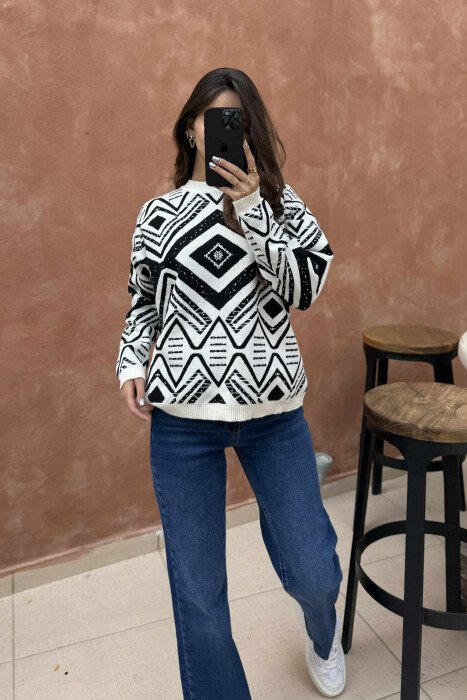 ROUND NECK DIFFERENT DESIGN WOMEN SWEATER WHITE-E BARDHE - 3
