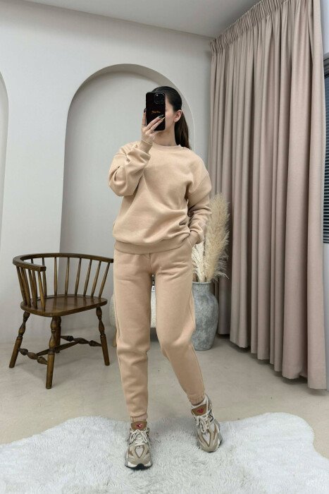 ROUND NECK FLUFFY SWEATSHIRT+ JOGGERS WOMEN SET BEIGE/BEZHE - KLAUDIO FASHION