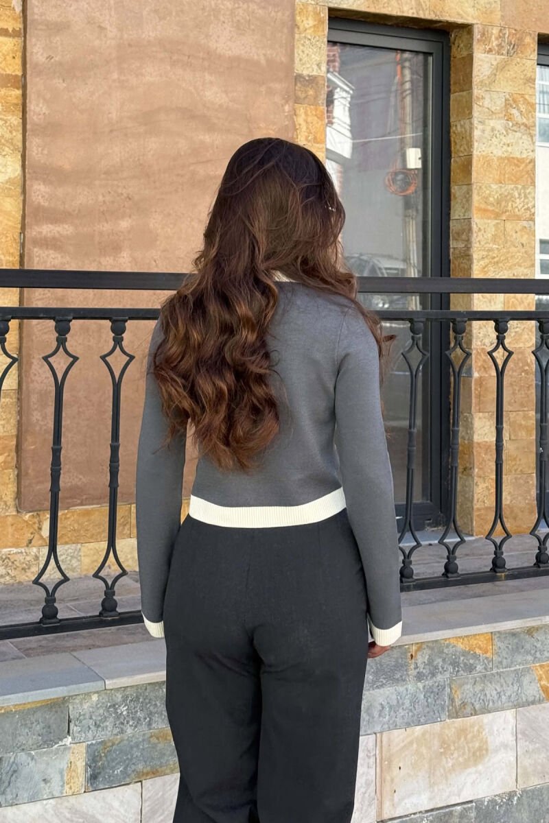 ROUND NECK GOLD BUTTONS WOMAN CARDIGAN GREY/GRI - 5