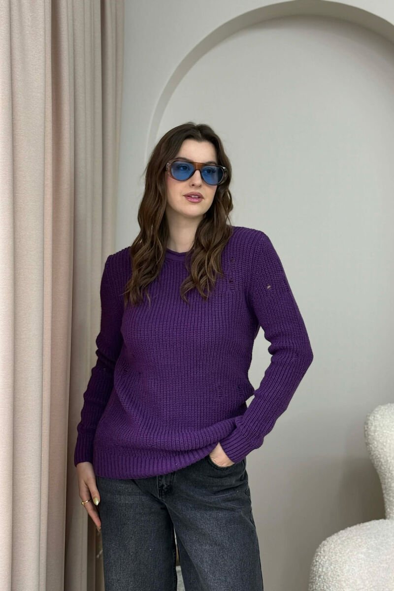 ROUND NECK KNITTED ONE COLOR WOMEN SWEATER PURPLE/LEJLA - 1
