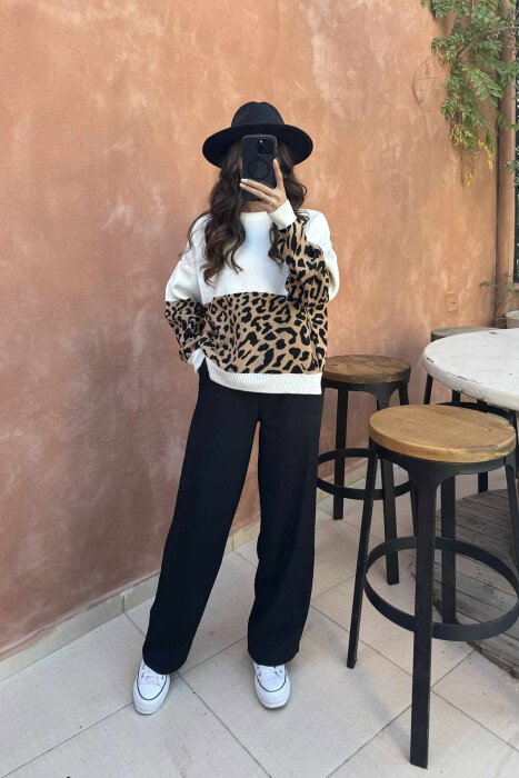 ROUND NECK LEO DESIGN WOMEN SWEATER WHITE-E BARDHE 