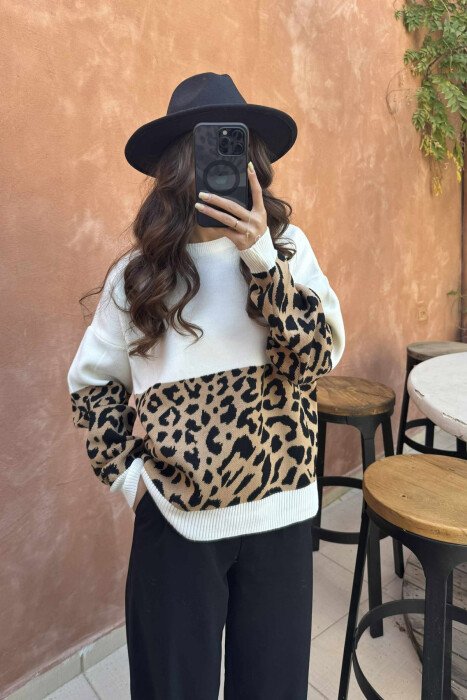 ROUND NECK LEO DESIGN WOMEN SWEATER WHITE-E BARDHE - 3