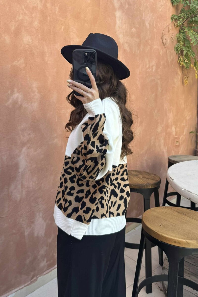 ROUND NECK LEO DESIGN WOMEN SWEATER WHITE-E BARDHE - 4