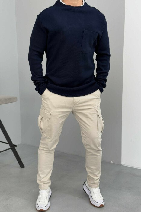 ROUND NECK ONE COLOR POCKET DETAIL MEN SWEATER DARK BLUE/BEE 