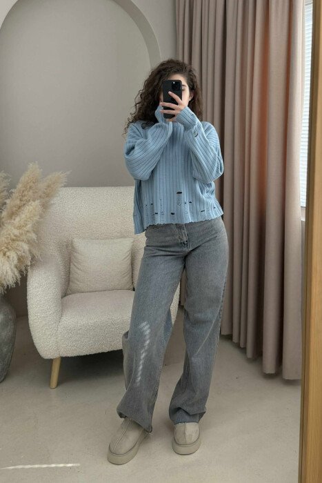 ROUND NECK ONE COLOR RIPPED WOMEN SWEATER LIGHTBLUE/BZ - 1