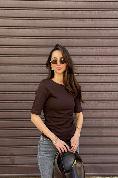 BLUZE NJE NGJYRESHE PER FEMRA NE NGJYRE KAFE - KLAUDIO FASHION