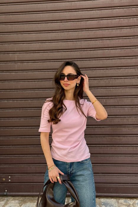 BLUZE NJE NGJYRESHE PER FEMRA NE NGJYRE ROZE 