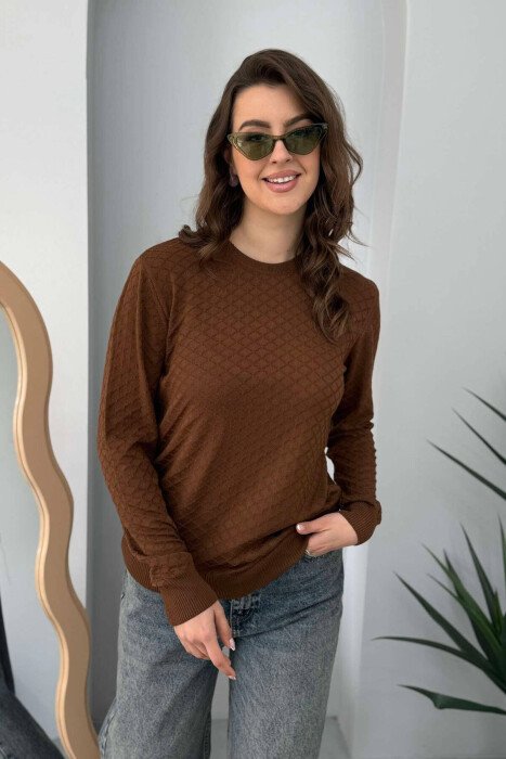 TRIKO NJË NGJYRËSHE PËR FEMRA NË NGJYRËN KAFE 