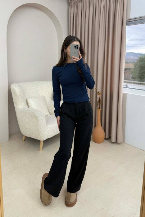 ROUND NECK ONE COLOR WOMEN SWEATSHIRT DARK BLUE/BEE - 1