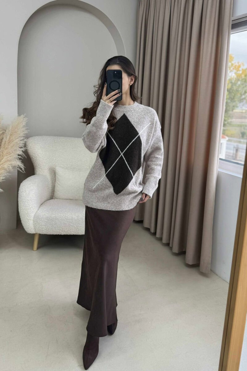 ROUND NECK RHOMBUS FRONT DESIGN WOMEN SWEATER BEIGE/BEZHE - 2
