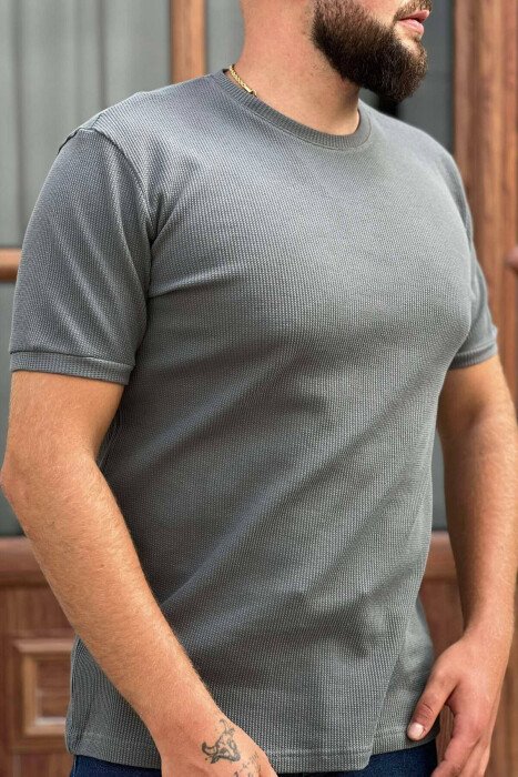 T-SHIRT PËR MESHKUJ NË NGJYRË GRI - KLAUDIO FASHION