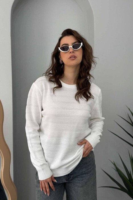 ROUND NECK SIMPLE WOMEN SWEATSHIRT WHITE-E BARDHE - KLAUDIO FASHION
