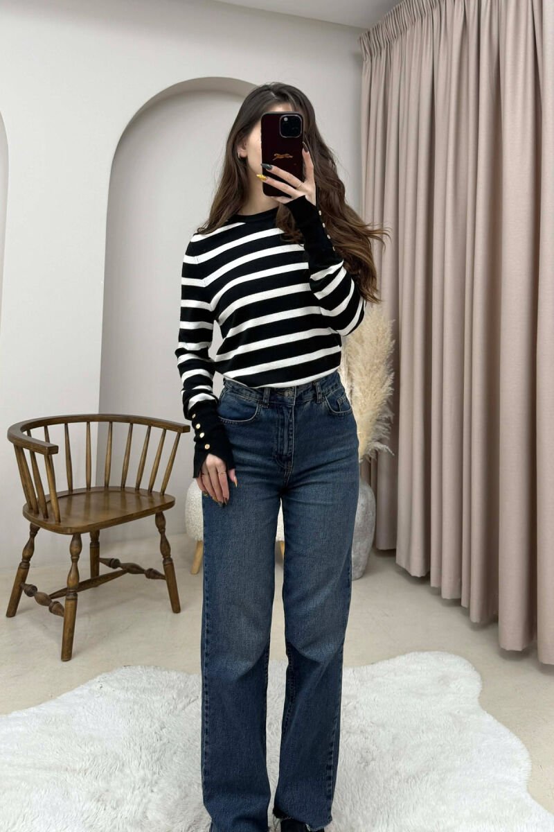 ROUND NECK STRIPED WOMEN SWEATER BLACK-WHITE/ZB - 1