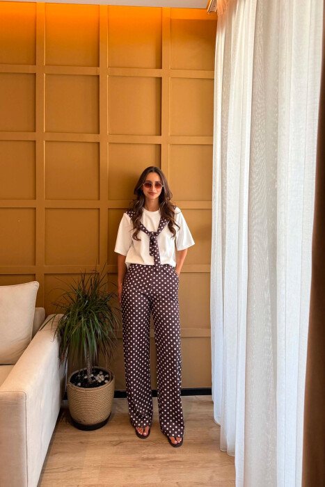 SCARF DETAIL T-SHIRT + TROUSERS WOMAN SET WHITE-BROWN/BAKA - 4