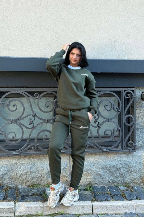 SET BLUZE ME SHKRIME TE VOGLA + TUTA PER FEMRA NE NGJYRE JESHILE TE ERRET - KLAUDIO FASHION
