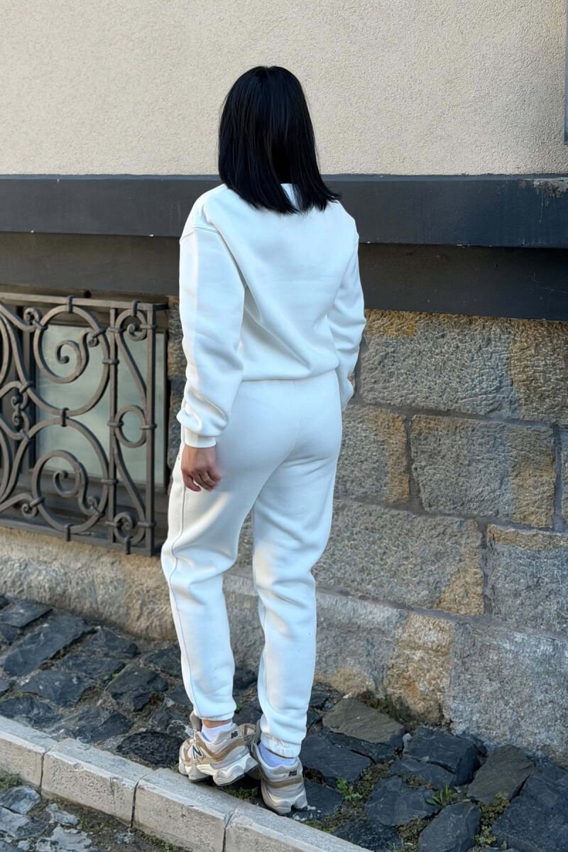 SET BLUZE ME SHKRIME TE VOGLA + TUTA PER FEMRA NE NGJYRE TE BARDHE - 2