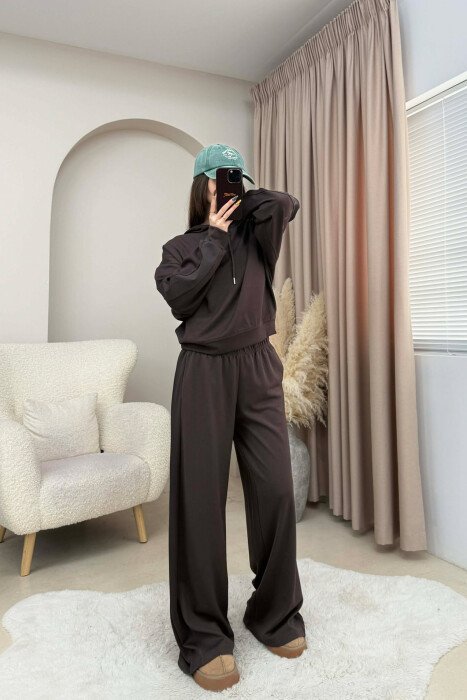 SET I THJESHTE NJE NGJYRESH HOODIE + TUTA PER FEMRA NE NGJYRE KAFE - 1