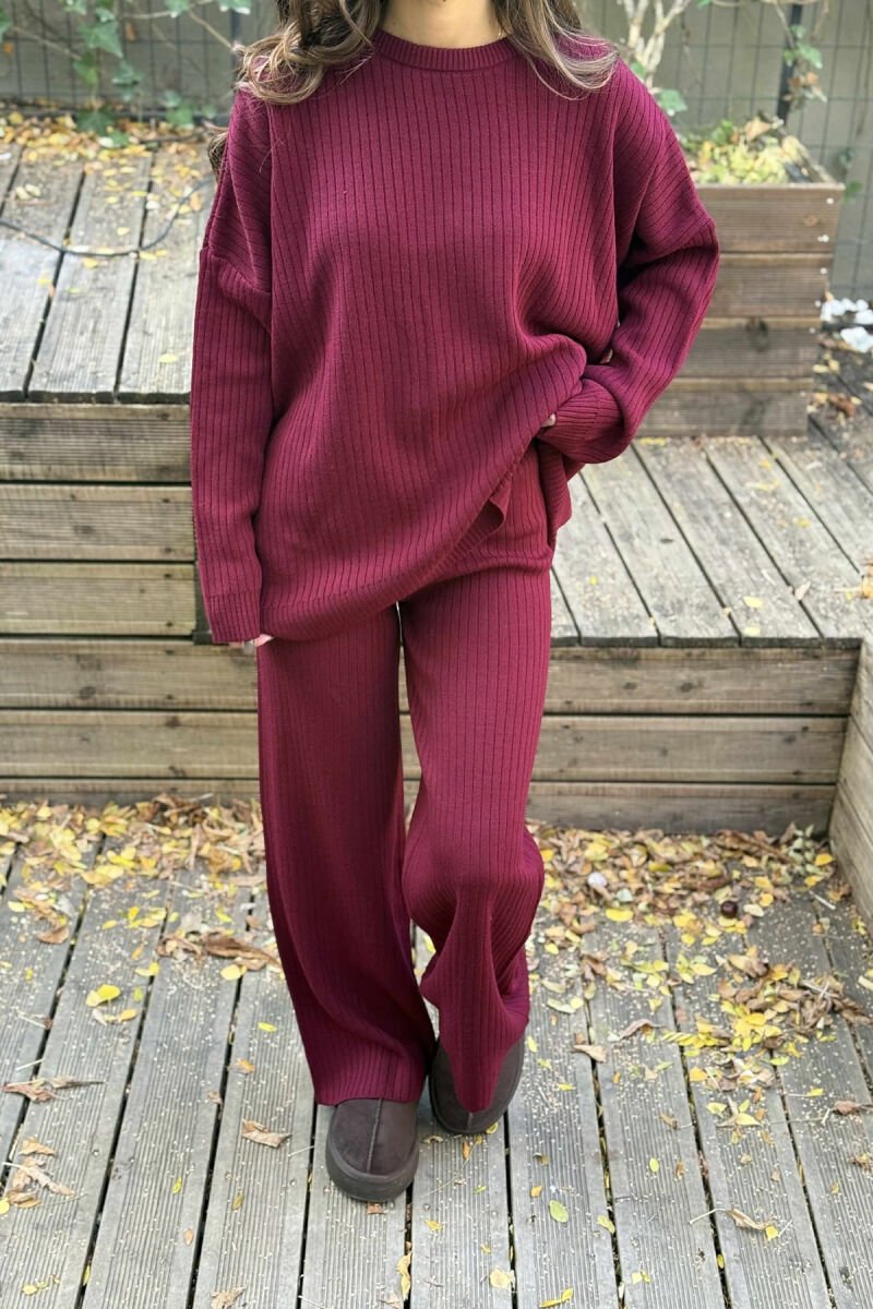 SET I THJESHTË PËR FEMRA NË NGJYRËN VISHNJË - 4
