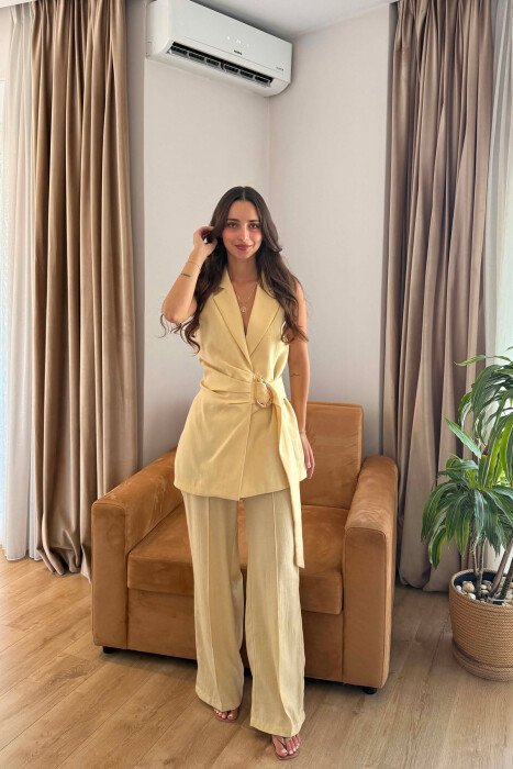 SET JELEK ME DETAJ GOLD + PANTALLONA PER FEMRA NE NGJYRE TE VERDHE 