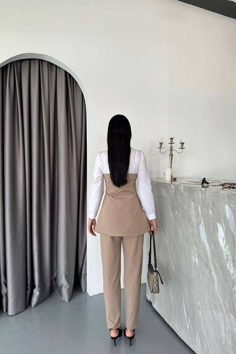 SET KËMISHË E THJESHTË+PANTALLONA PËR FEMRA NË NGJYRËN BEZHË - 3