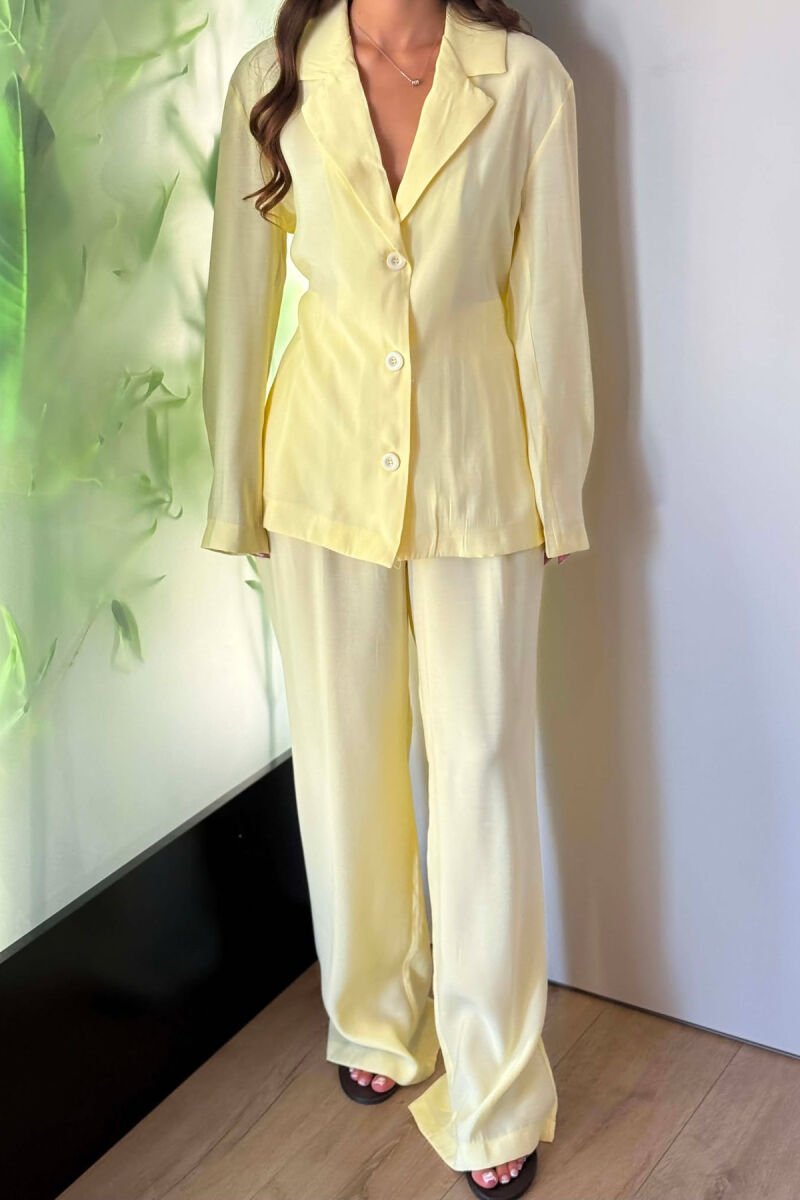 SET KEMISHE ME LIDHESE TEK BELI + PANTALONA PER FEMRA NE NGJYRE TE VERDHE - 4