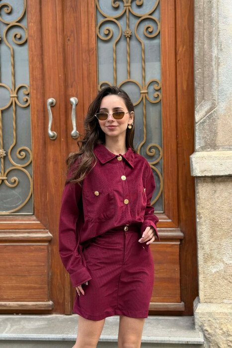 SET KEMISHE ME MENGE TE GJATA DHE BUTONA GOLD +FUND PER FEMRA NE NGJYRE VISHNJE - 10