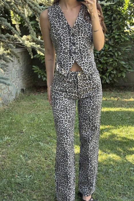 SET ME DIZAJNIN E LEOPARDIT JELEK+PANTALLONA PËR FEMRA - 11