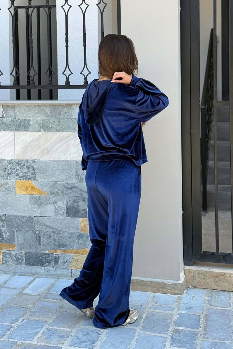 SET ME SHKELQIM XHAKETE + PANTALLONA PER FEMRA NE NGJYRE BLU - 4