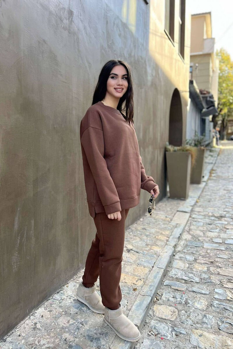SET ME SHKRIME PËR FEMRA NË NGJYRËN KAFE - 3
